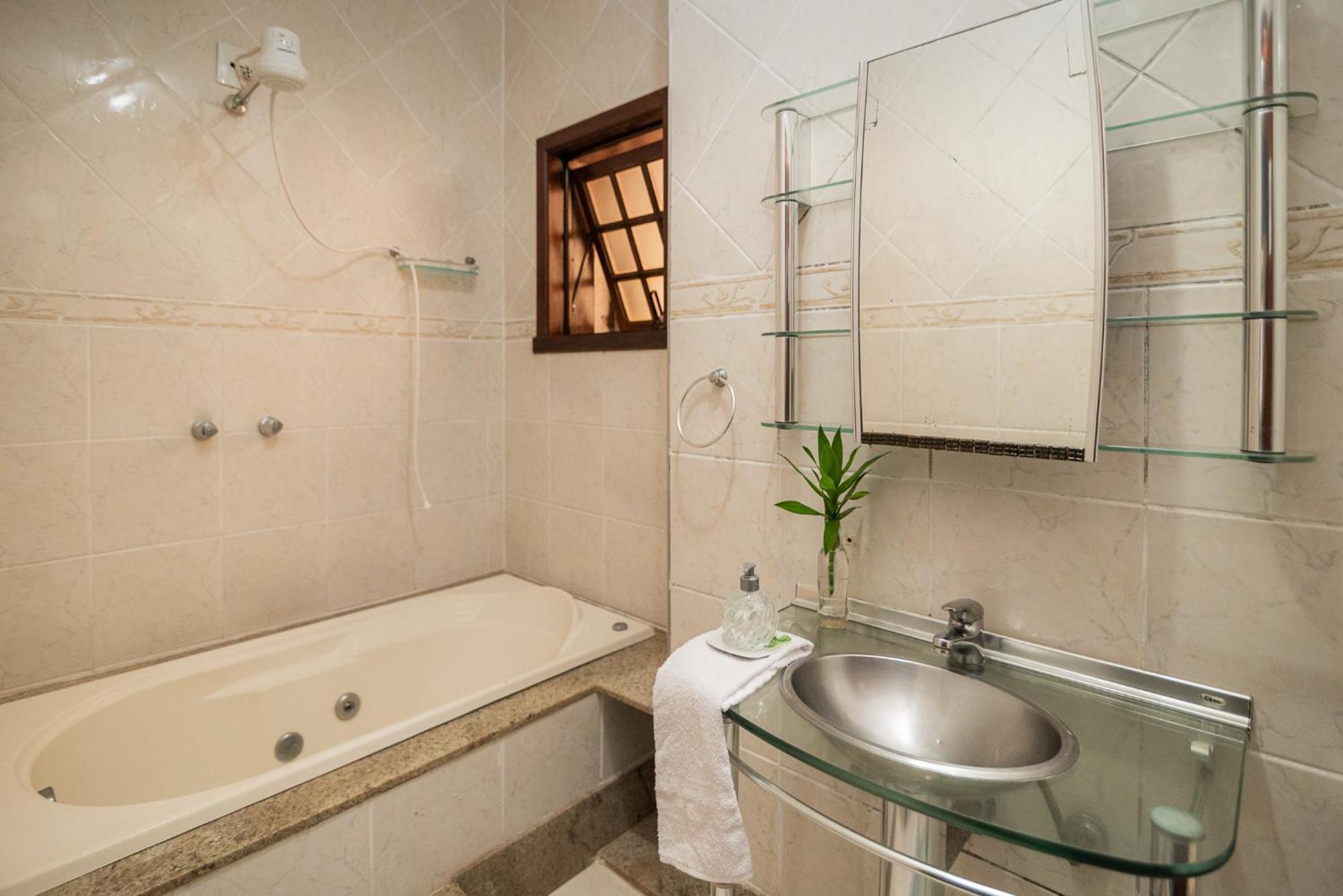 Hostel Lares Brumadinho Extérieur photo